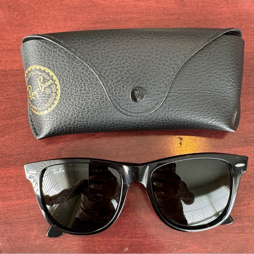 Ray-Bans Wayfarer Sunglasses